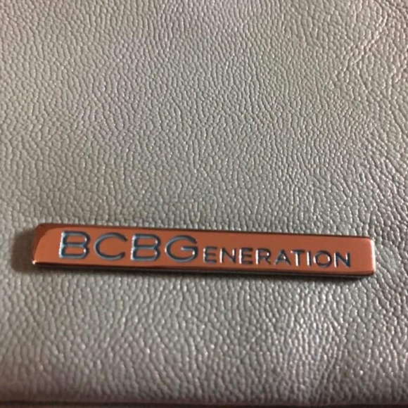 BCBGeneration blue wristlet - Picture 3 of 5